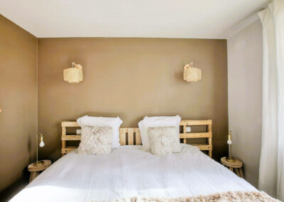 Chambre queen size Cottage Loin de l oeil Maison de vacances Airbnb