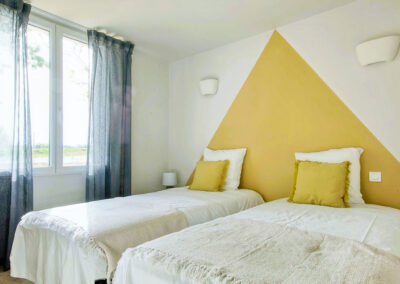 Chambre deux lits simples Cottage Primeur gite nature Tarn