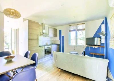Salon et cuisine Cottage Nature le Syrah maison logement vacance Tarn