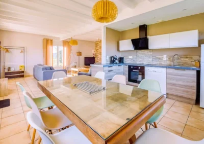 Cuisine salle a manger Grand Cottage Nature Bien Etre location vacances nature