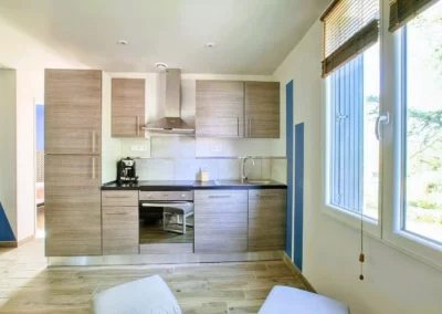 Cuisine Cottage Nature le Syrah logement airbnb Brens