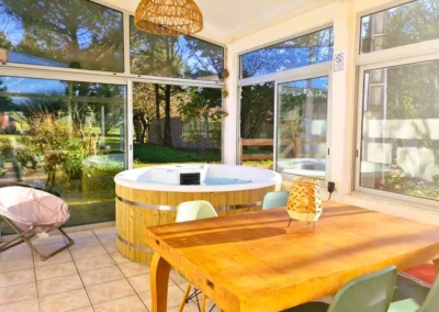 Veranda Cottage Bien Etre Jacuzzi accommodation rental nature