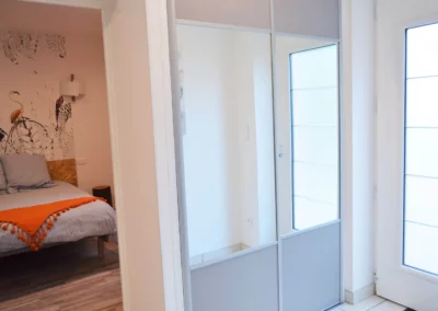 Room with two single beds Cottage Bien Etre Jacuzzi furnished holiday Tarn