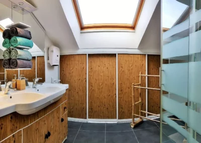 Bathroom Gite storage Peyrole