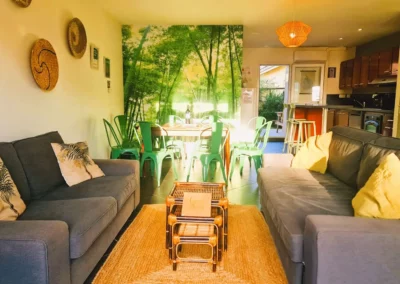 Living room, dining room and kitchen Gite Peyrole