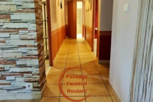 Wheelchair access corridor Grand Cottage Nature Wellbeing holiday airbnb