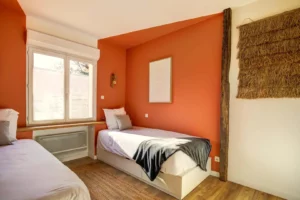 Secondary bedroom with two single beds