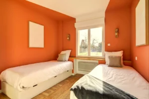 Secondary bedroom with two single beds