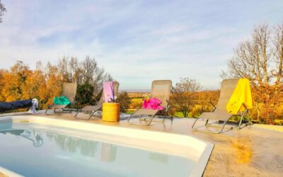 Un Havre de Paix avec Piscine Chauffée Privée au Bohème