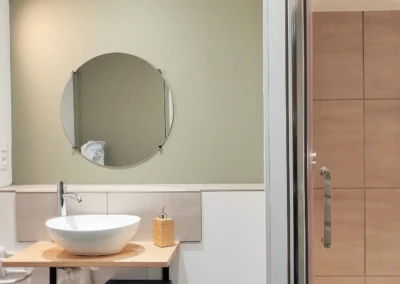 shower room ground floor Peyrole