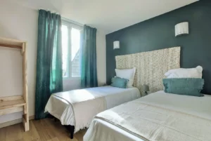Twin bedroom Cottage Le Vigne Rouge airbnb accommodation Brens