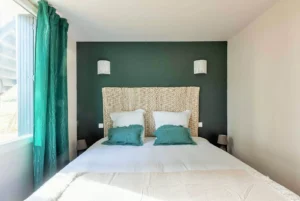 Double bedroom Cottage Le Vigne Rouge vacation rental Brens