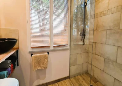 Shower Cottage Le Vigne Rouge holiday cottage countryside