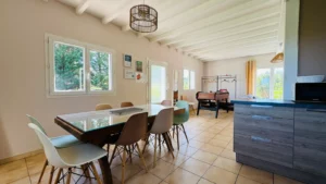 salle a manger 3 grand cottage gite tarn
