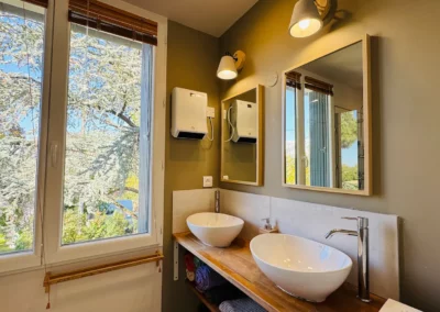 salle de bain syrah gite tarn