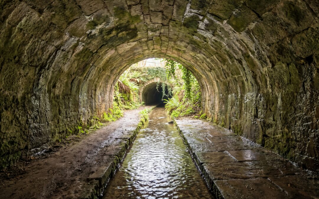 The Vauban Vault at Cammazes: Masterpiece of the UNESCO Canal du Midi – Heritage Stay in Tarn